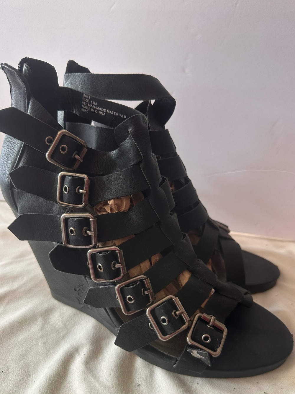 Madden girl Women's Black Strappy Wedge Sandals with Buckles
